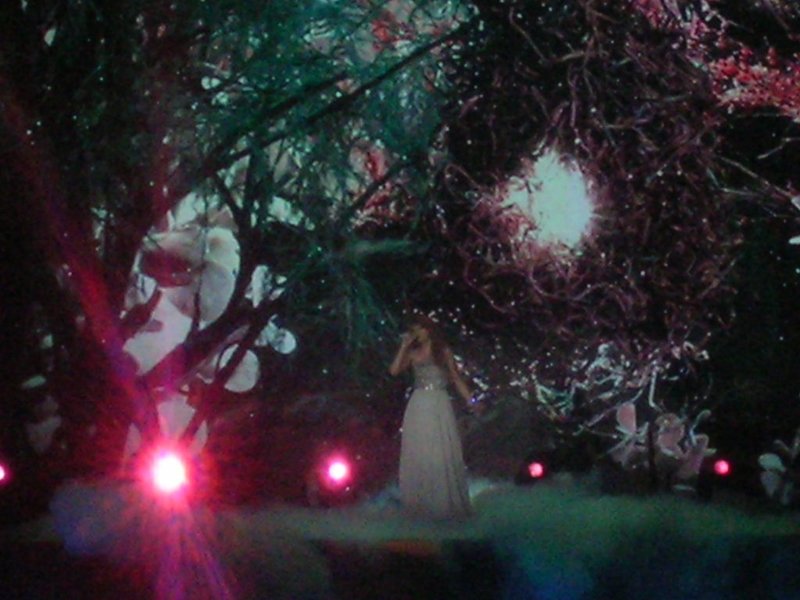 Taylor Swift — March 15 - Milan, Italy — photo 38