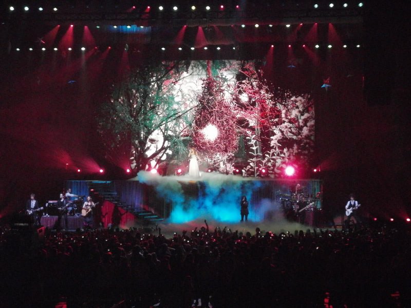 Taylor Swift — March 15 - Milan, Italy — photo 100