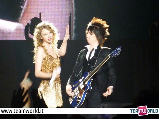 Taylor Swift — March 15 - Milan, Italy — photo 128