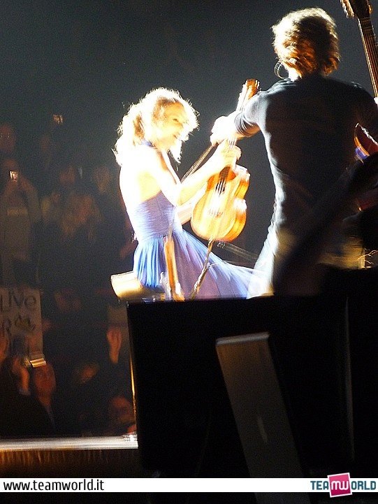 Taylor Swift — March 15 - Milan, Italy — photo 138