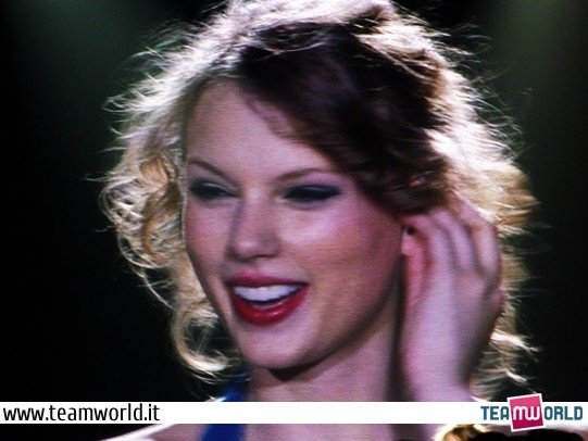 Taylor Swift — March 15 - Milan, Italy — photo 148