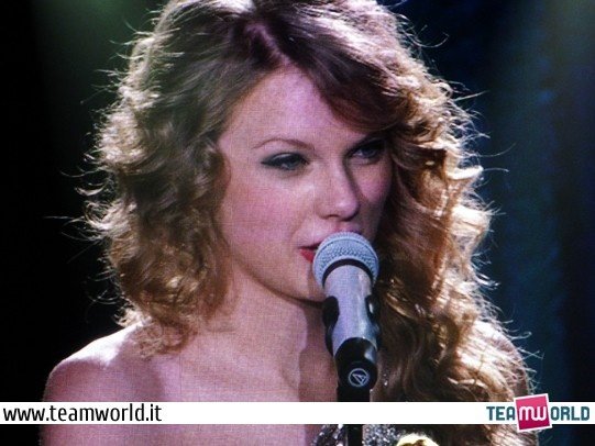 Taylor Swift — March 15 - Milan, Italy — photo 158