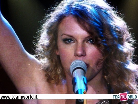 Taylor Swift — March 15 - Milan, Italy — photo 165