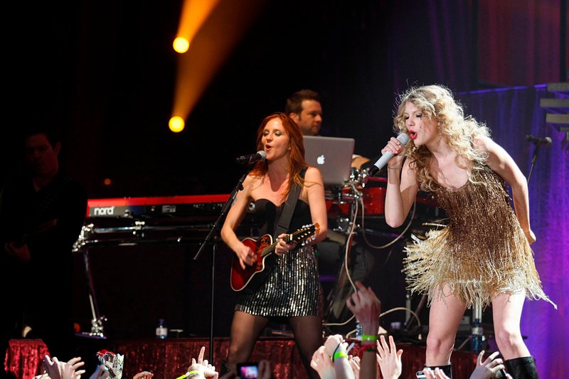 Taylor Swift — March 19 - Madrid, Spain — photo 78