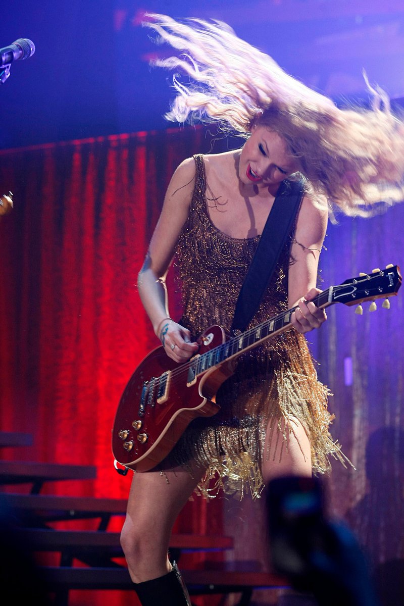 Taylor Swift — March 19 - Madrid, Spain — photo 105