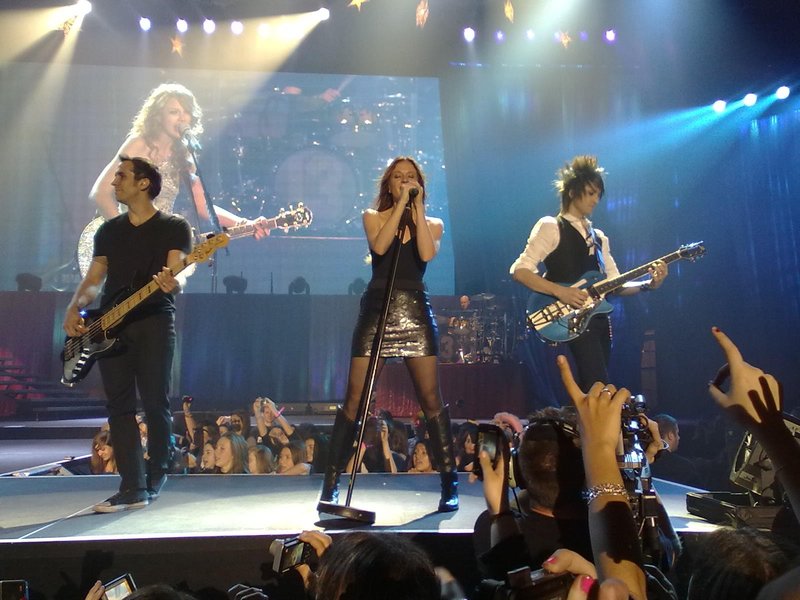 Taylor Swift — March 19 - Madrid, Spain — photo 119