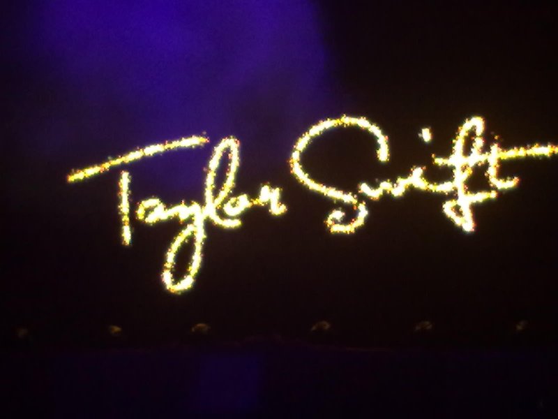 Taylor Swift — March 19 - Madrid, Spain — photo 120