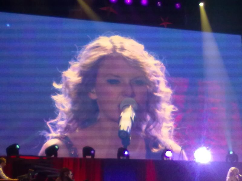 Taylor Swift — March 19 - Madrid, Spain — photo 124
