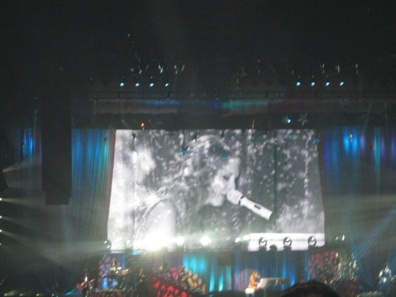 Taylor Swift — March 19 - Madrid, Spain — photo 137