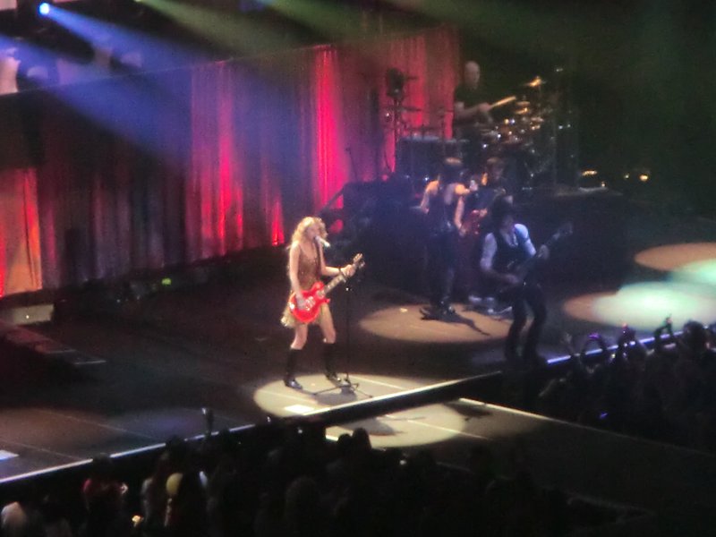 Taylor Swift — March 19 - Madrid, Spain — photo 147