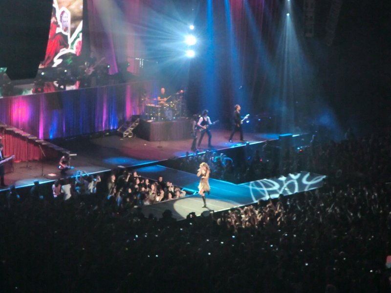 Taylor Swift — March 19 - Madrid, Spain — photo 151