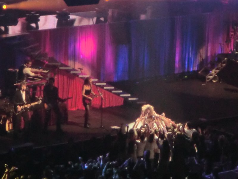 Taylor Swift — March 19 - Madrid, Spain — photo 153