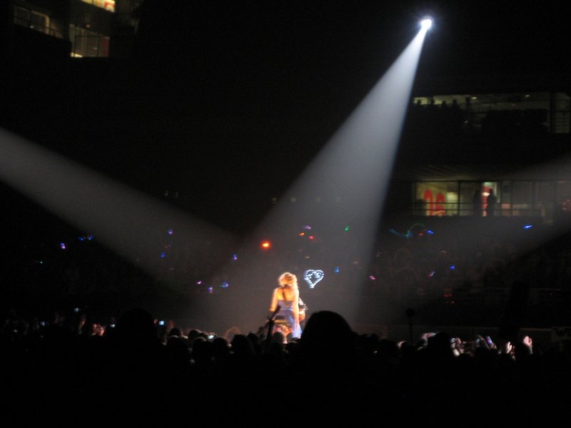 Taylor Swift — March 19 - Madrid, Spain — photo 178