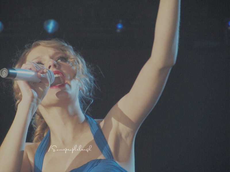 Taylor Swift — March 19 - Madrid, Spain — photo 191
