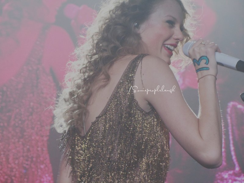 Taylor Swift — March 19 - Madrid, Spain — photo 192