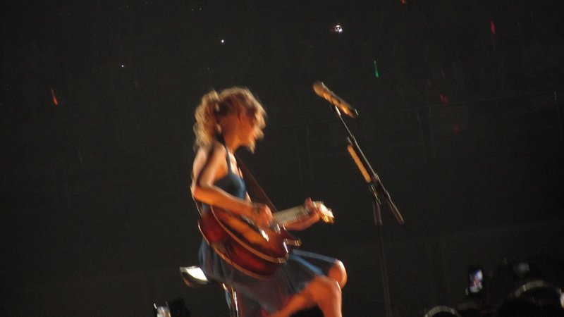 Taylor Swift — March 19 - Madrid, Spain — photo 200