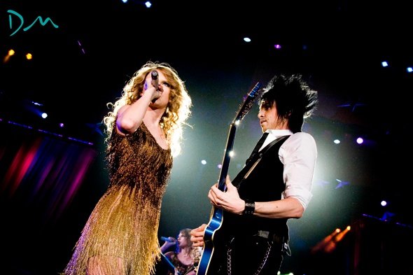 Taylor Swift — March 22 - Birmingham, United Kingdom — photo 22
