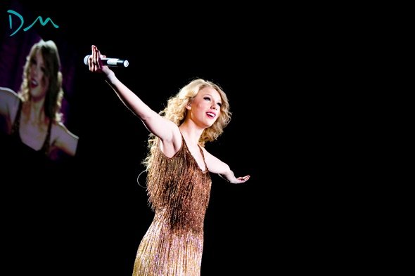 Taylor Swift — March 22 - Birmingham, United Kingdom — photo 32