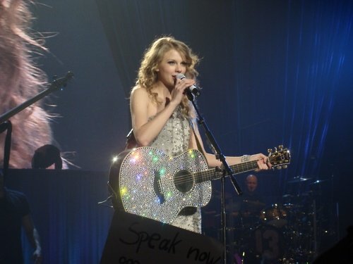 Taylor Swift — March 6 - Brussels, Belgium — photo 49