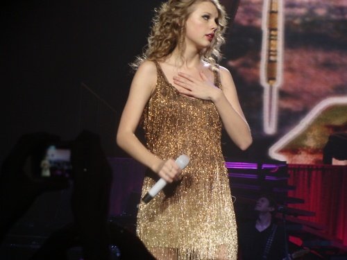 Taylor Swift — March 6 - Brussels, Belgium — photo 55