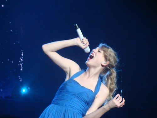 Taylor Swift — March 6 - Brussels, Belgium — photo 57
