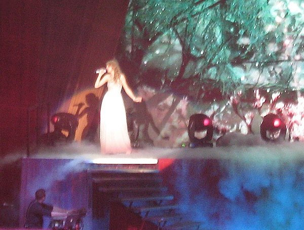 Taylor Swift — March 6 - Brussels, Belgium — photo 85