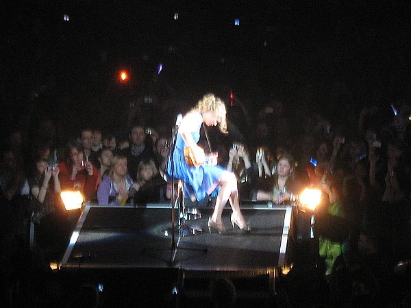 Taylor Swift — March 6 - Brussels, Belgium — photo 101