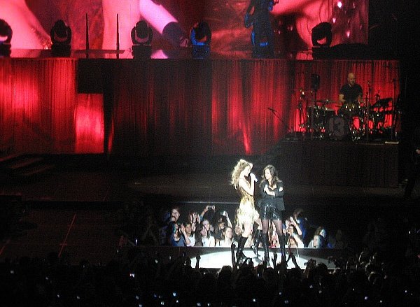 Taylor Swift — March 6 - Brussels, Belgium — photo 106