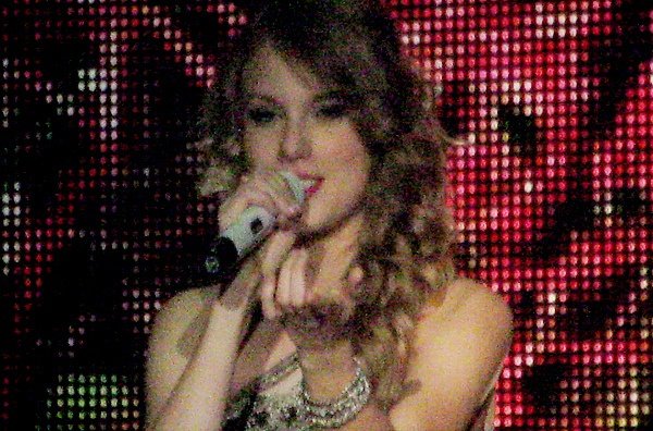 Taylor Swift — March 6 - Brussels, Belgium — photo 108