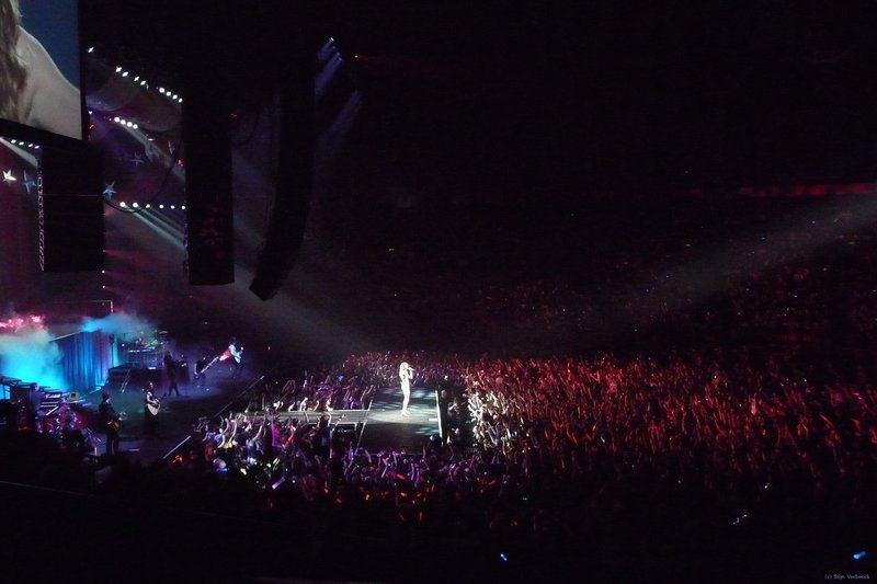 Taylor Swift — March 6 - Brussels, Belgium — photo 140