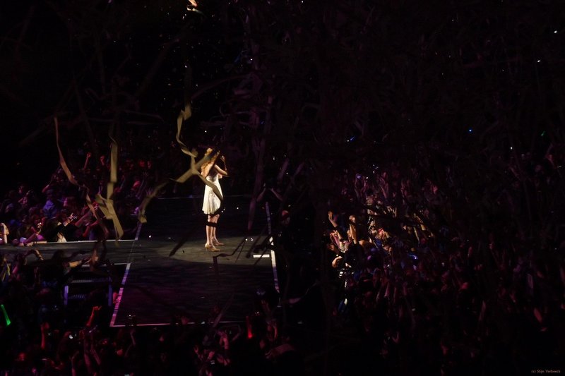 Taylor Swift — March 6 - Brussels, Belgium — photo 141