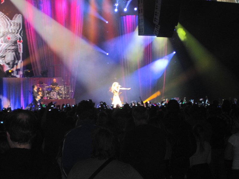 Taylor Swift — March 7 - Rotterdam, Holland — photo 53