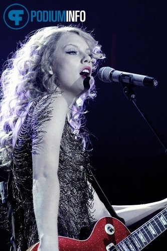 Taylor Swift — March 7 - Rotterdam, Holland — photo 79