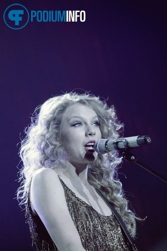 Taylor Swift — March 7 - Rotterdam, Holland — photo 81