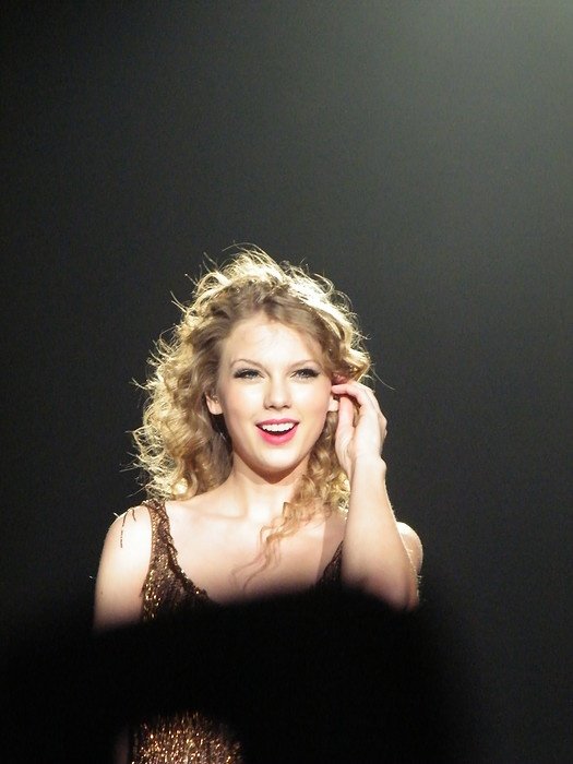 Taylor Swift — March 7 - Rotterdam, Holland — photo 98