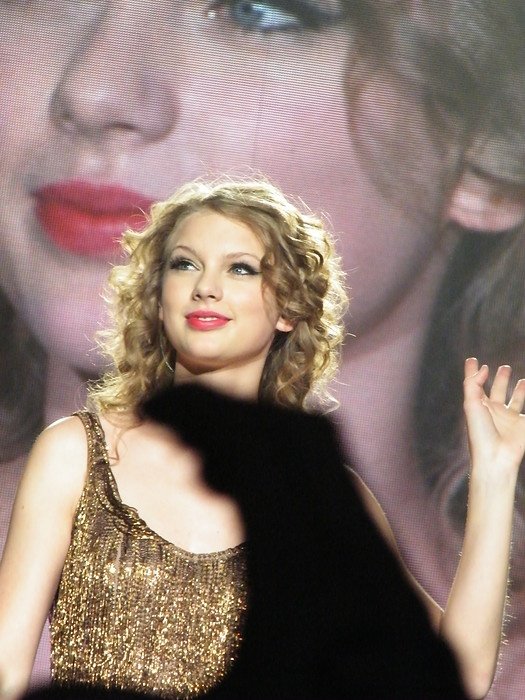 Taylor Swift — March 7 - Rotterdam, Holland — photo 109