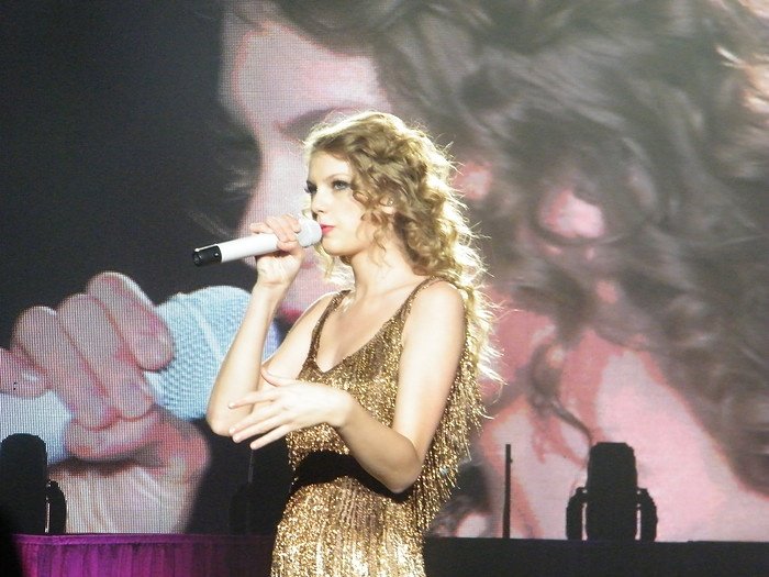 Taylor Swift — March 7 - Rotterdam, Holland — photo 111