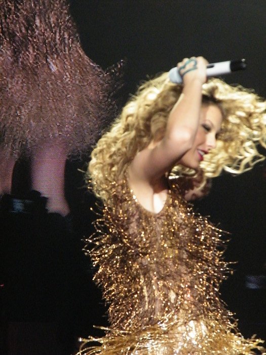 Taylor Swift — March 7 - Rotterdam, Holland — photo 116
