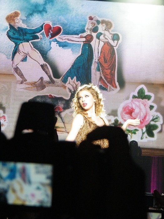 Taylor Swift — March 7 - Rotterdam, Holland — photo 117