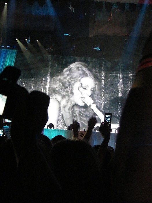 Taylor Swift — March 7 - Rotterdam, Holland — photo 123