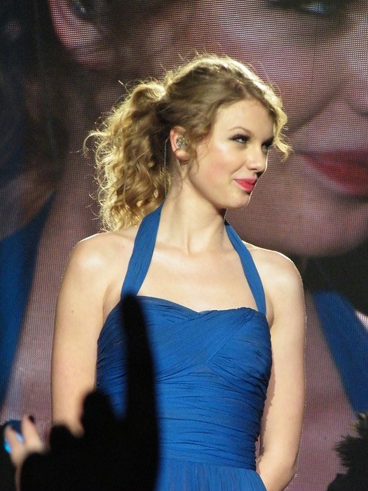 Taylor Swift — March 7 - Rotterdam, Holland — photo 147