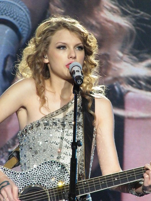 Taylor Swift — March 7 - Rotterdam, Holland — photo 186