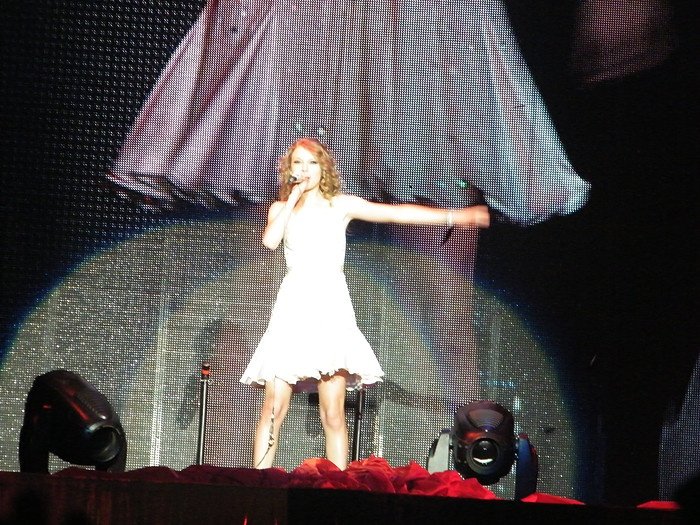 Taylor Swift — March 7 - Rotterdam, Holland — photo 190