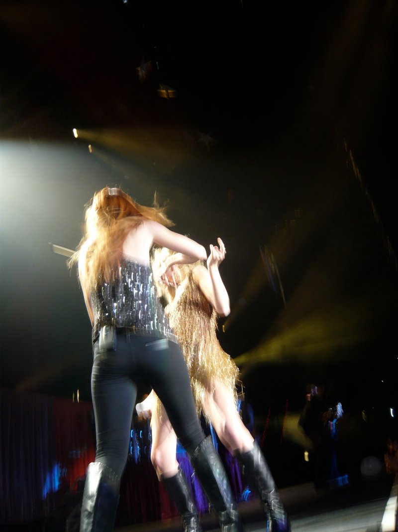 Taylor Swift — March 7 - Rotterdam, Holland — photo 213