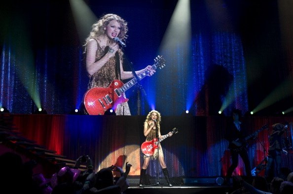 Taylor Swift — March 7 - Rotterdam, Holland — photo 311