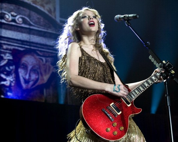 Taylor Swift — March 7 - Rotterdam, Holland — photo 319