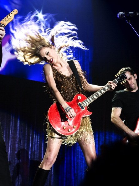 Taylor Swift — March 7 - Rotterdam, Holland — photo 320