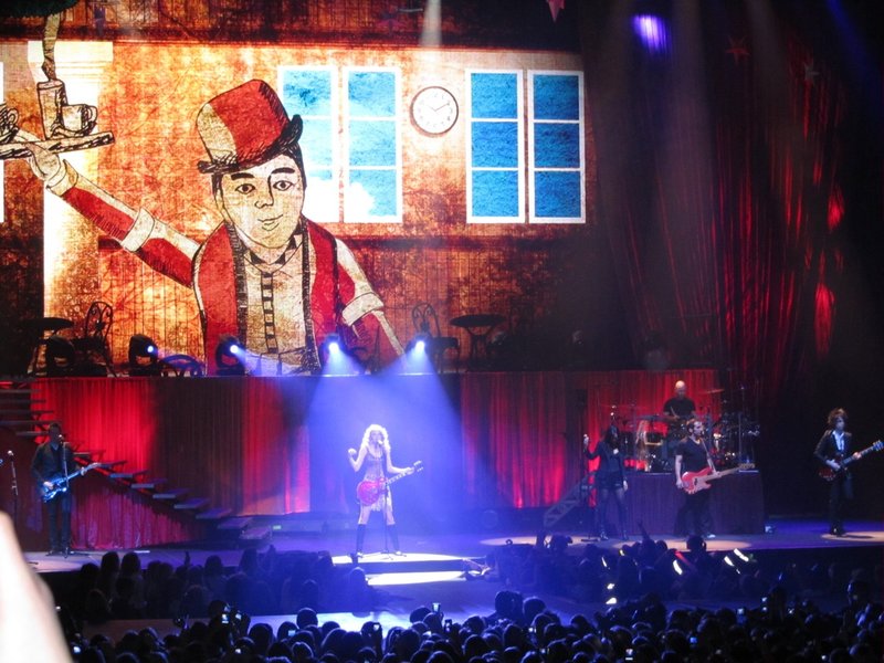 Taylor Swift — March 9 - Oslo, Norway — photo 24