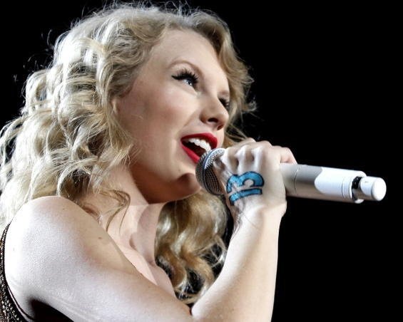 Taylor Swift — November 13 - Miami, Florida — photo 10