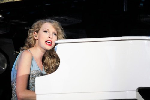 Taylor Swift — November 13 - Miami, Florida — photo 19